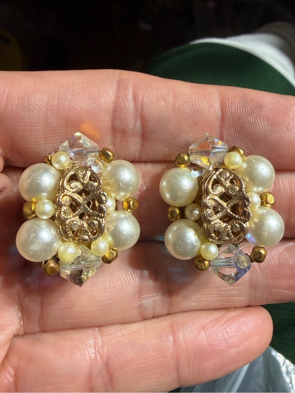 vintage 1960s gold-tone faux pearls AB Filigree clip-on earrings